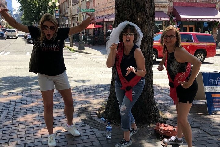 Santa Maria City Scavenger Hunt Excursion by Zombie Scavengers - Photo 1 of 6